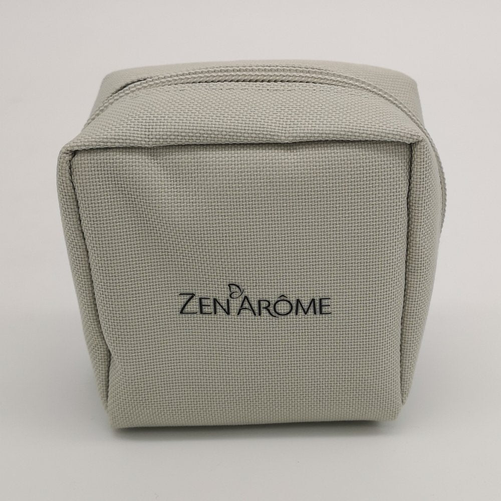 Toiletzak voor 6 etherische oliën in op te bergen