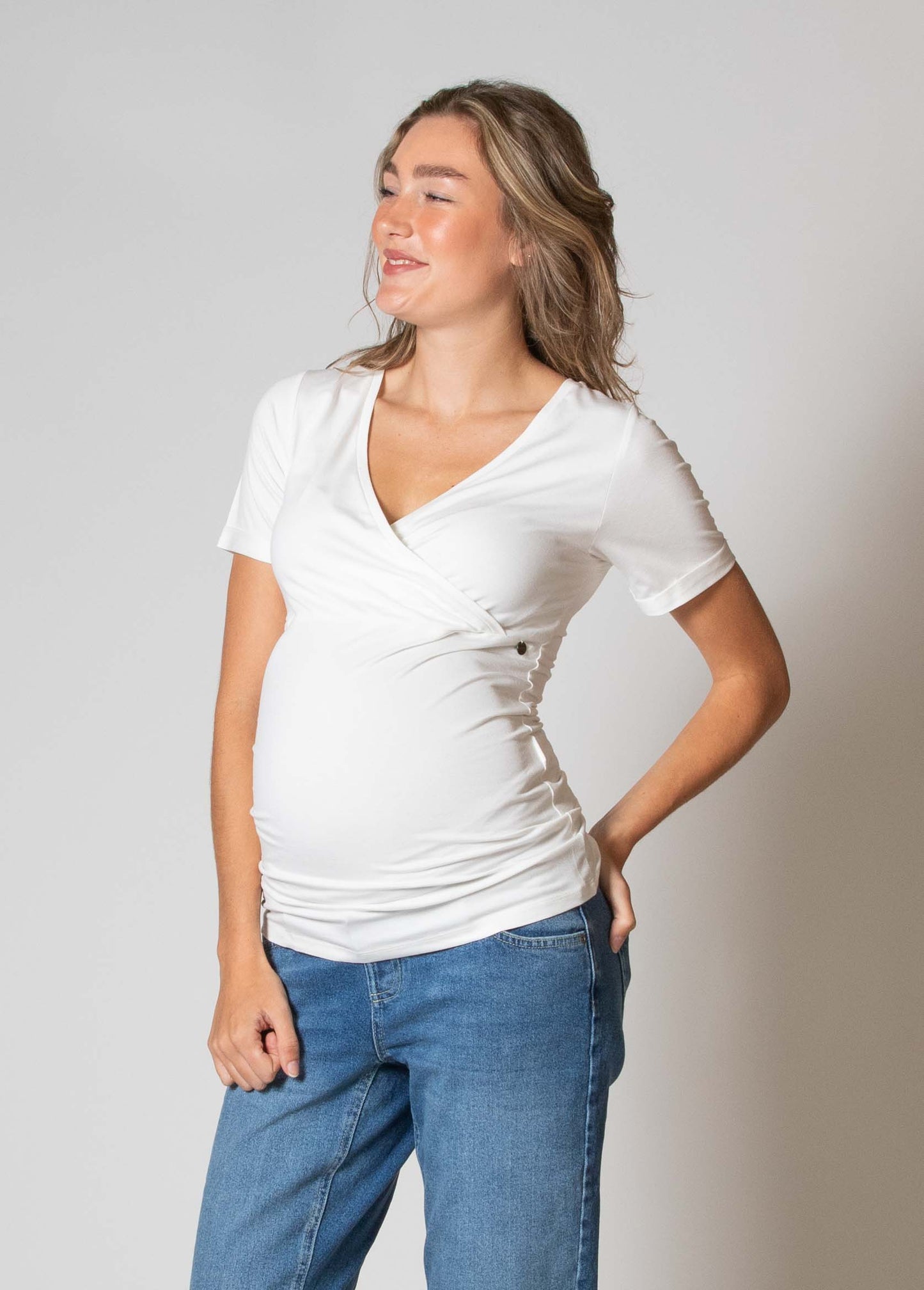 Love2Wait Nursing Shirt EcoVero zwangerschaps- en borstvoedingst-shirt