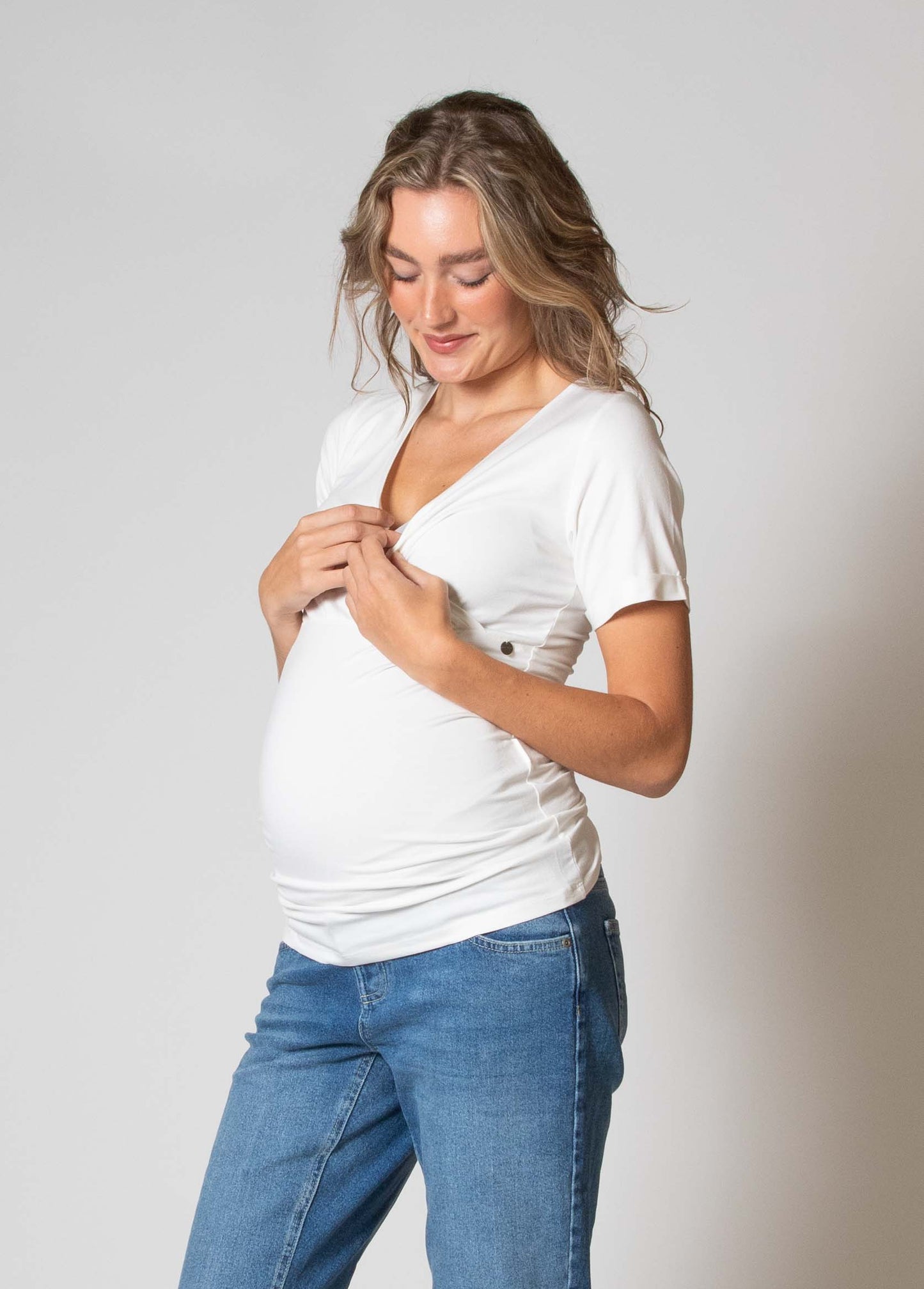 Love2Wait Nursing Shirt EcoVero zwangerschaps- en borstvoedingst-shirt