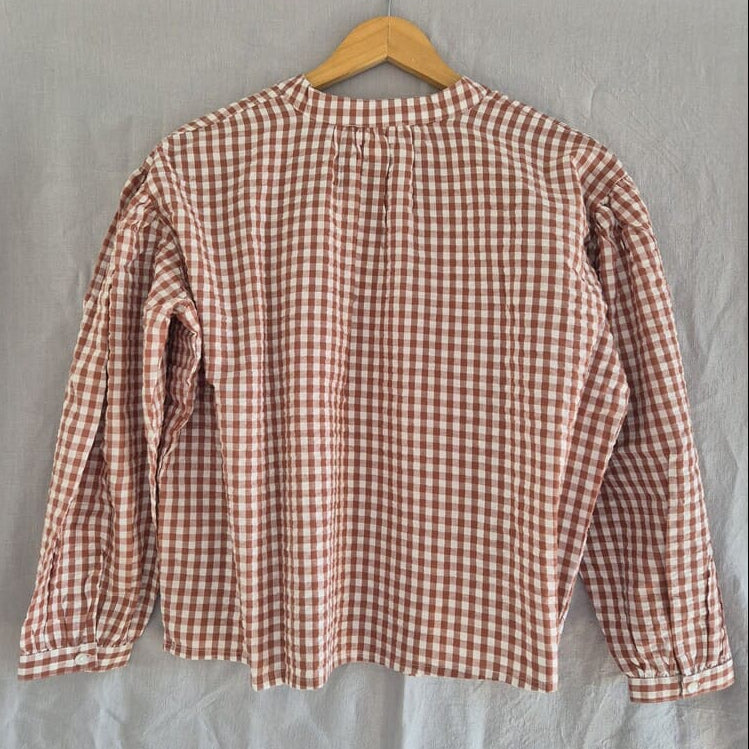 Madeleine et Marie geruite borstvoedingsblouse met lange mouwen - terracotta/wit