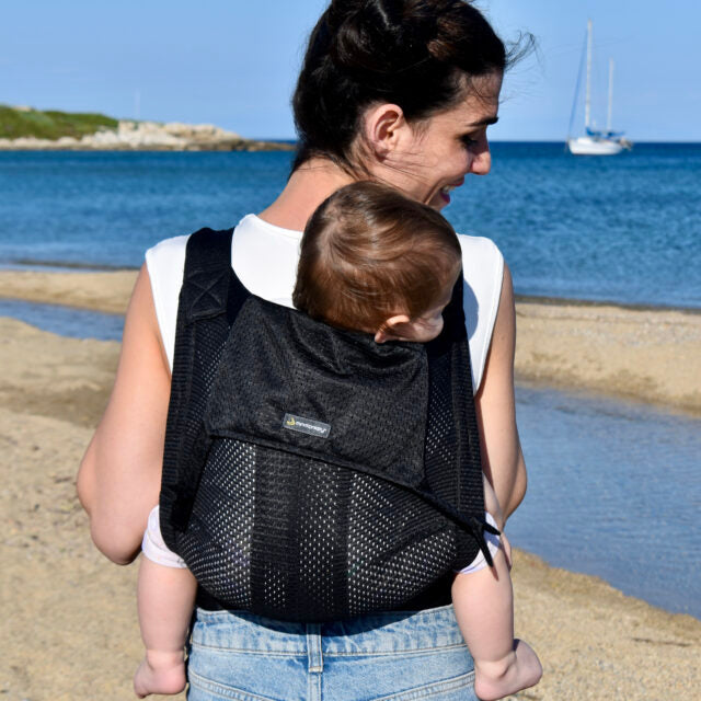 Minimonkey Toddler Carrier draagzak: sfeerbeeld licht en compact