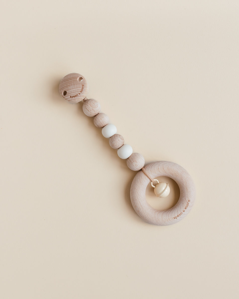 Speen en Koord wagenhanger Bobbie beukenhout milk
